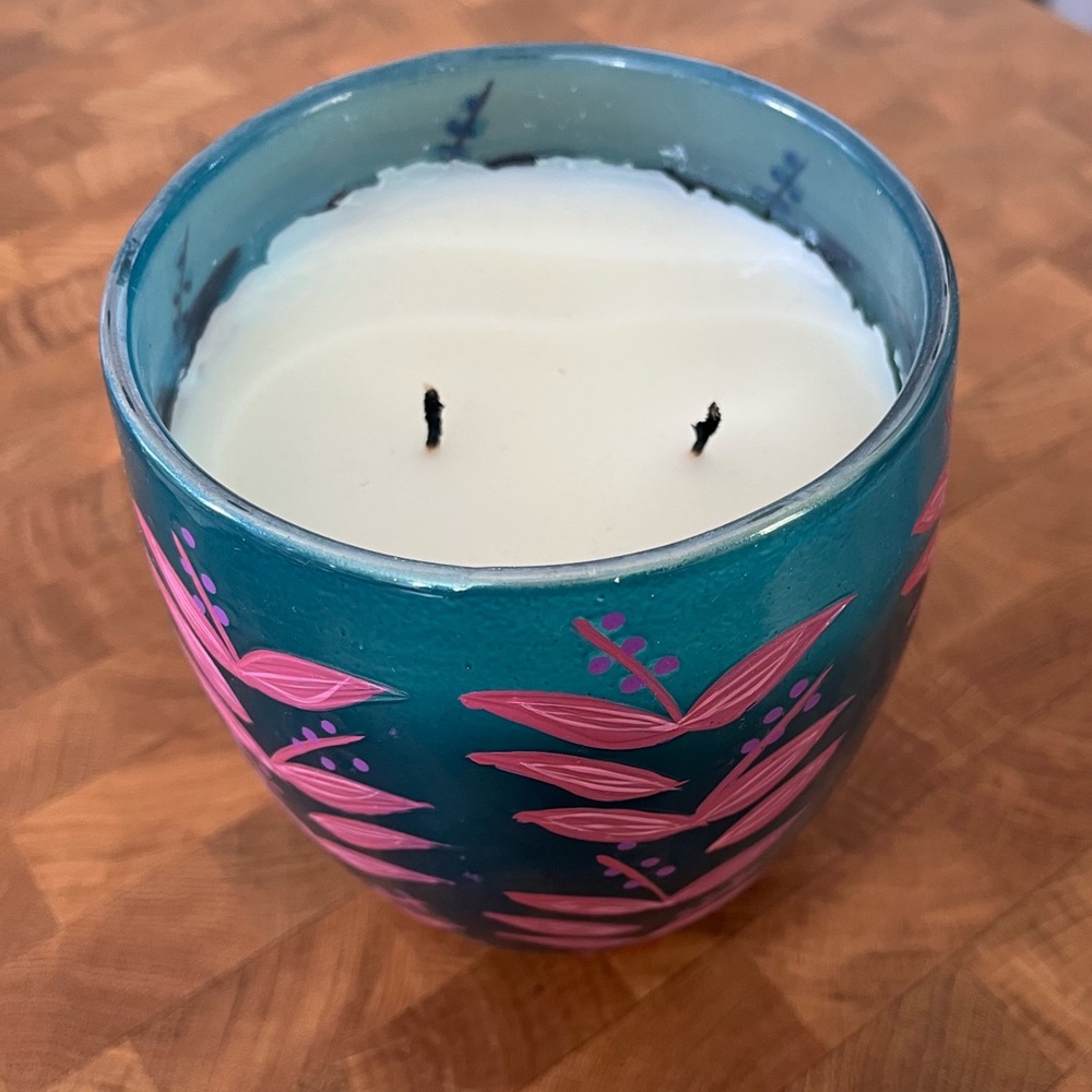 Anthropologie Medina Fresh White Tea & Lotus Glass Candle